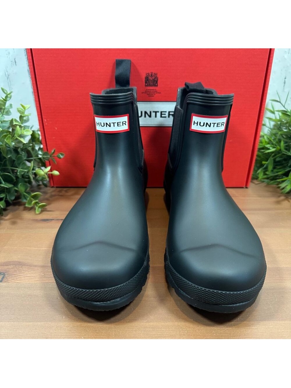 Hunter Black Chelsea Short Rain Boots with Logo Trim New in Box Sz 8 - Picture 5 of 7